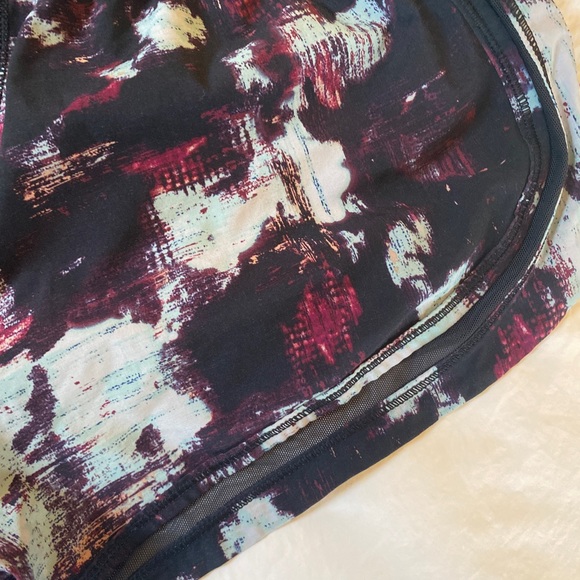 LULULEMON Make a Move Short - Picture 3 of 7